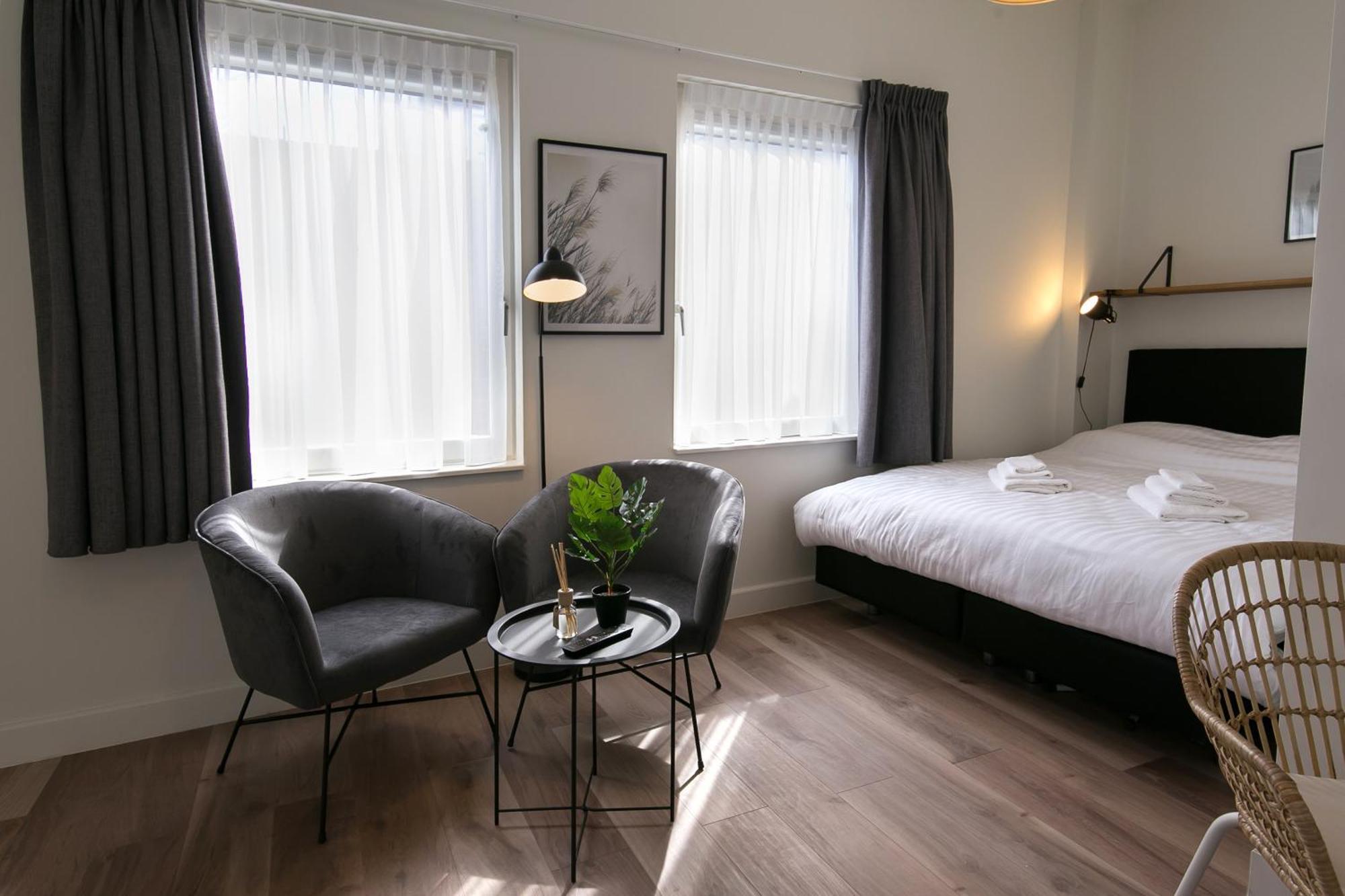 Four Star Apartments - Keizerstraat Den Haag Kamer foto